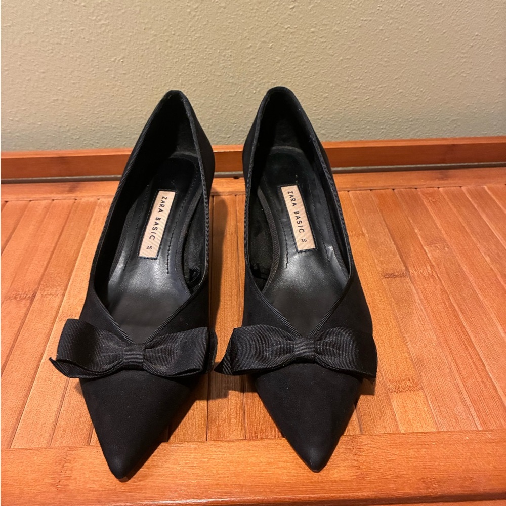 Zara Black Women's Heels with Bow Accent